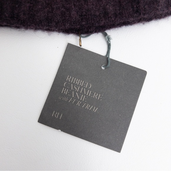 RH . RESTORATION HARDWARE . Ribbed Cashmere Beanie with Fur Pom-Pom - Picture 7 of 7